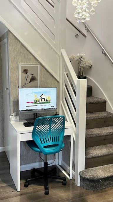Cheerful 3 Bedroom Townhouse With Free Parking. Billericay Exterior foto