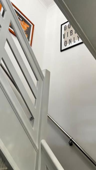 Cheerful 3 Bedroom Townhouse With Free Parking. Billericay Exterior foto